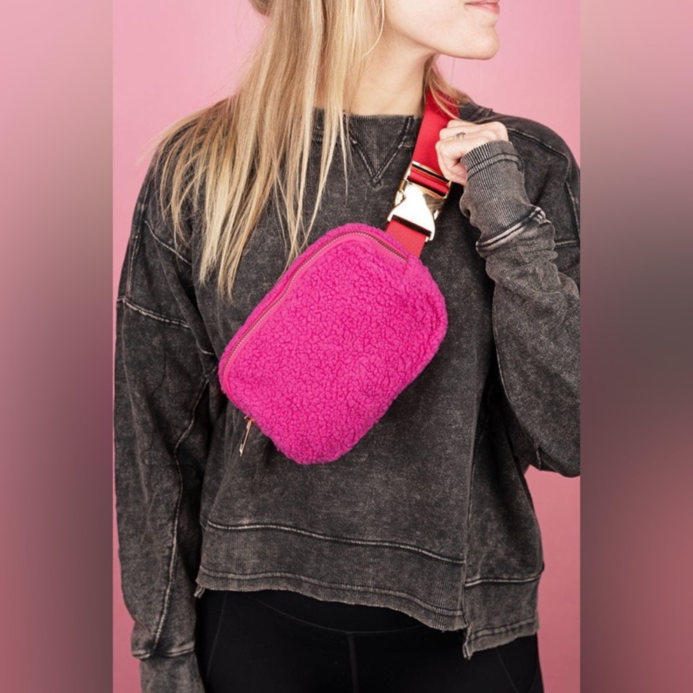 HOT PINK TEDDY BEAR BELT BAG